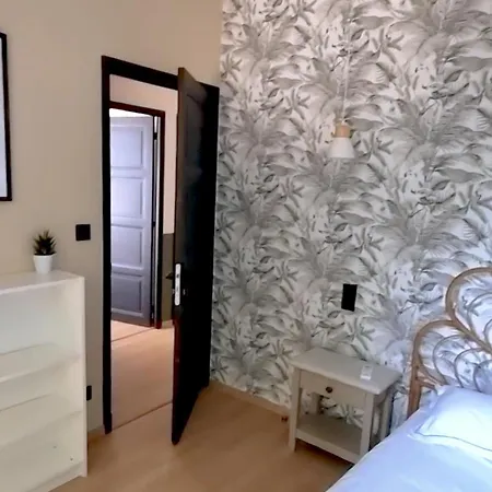 Maison De Caractere En Plein Coeur De La Provence * Avignon